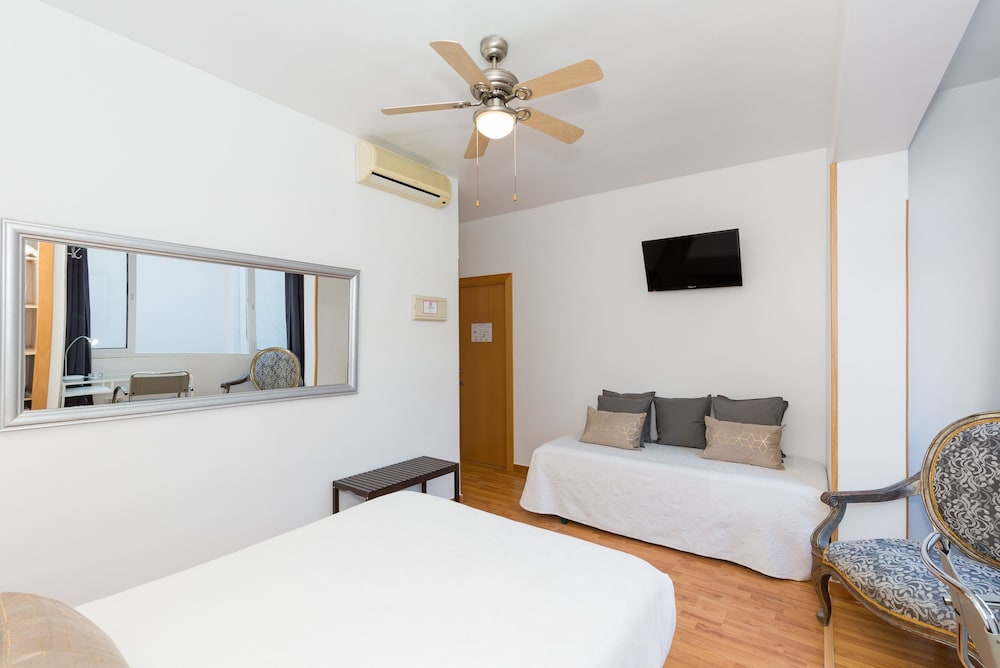 Triple Room photo 3