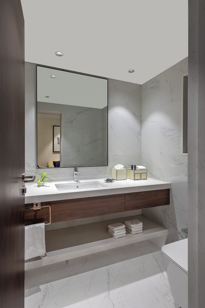 Premium Suite - Photo 2