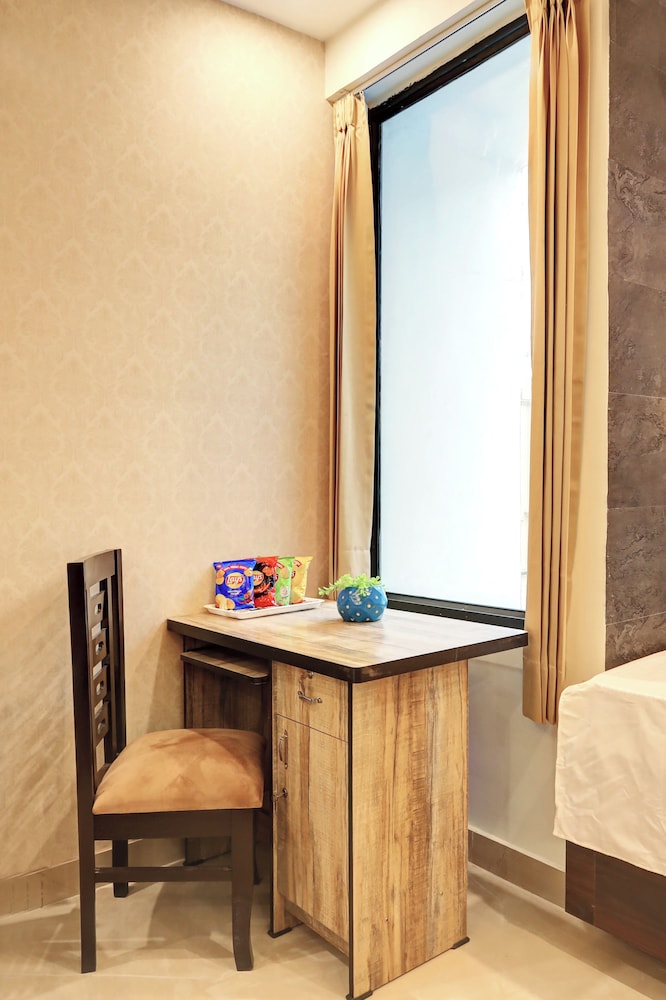 Suite - Photo 6