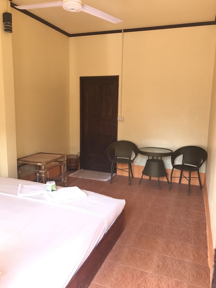 Standard Double Room, 1 Queen Bed, River View, Mountainside photo 3