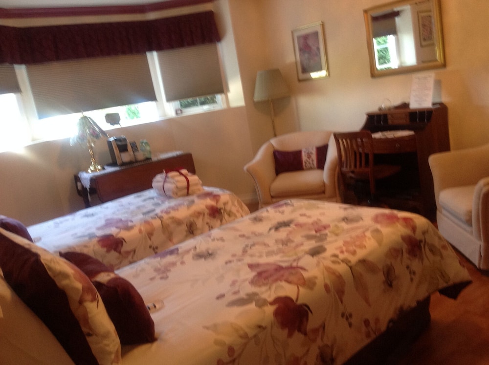 Single Room, 2 Twin Beds photo 2