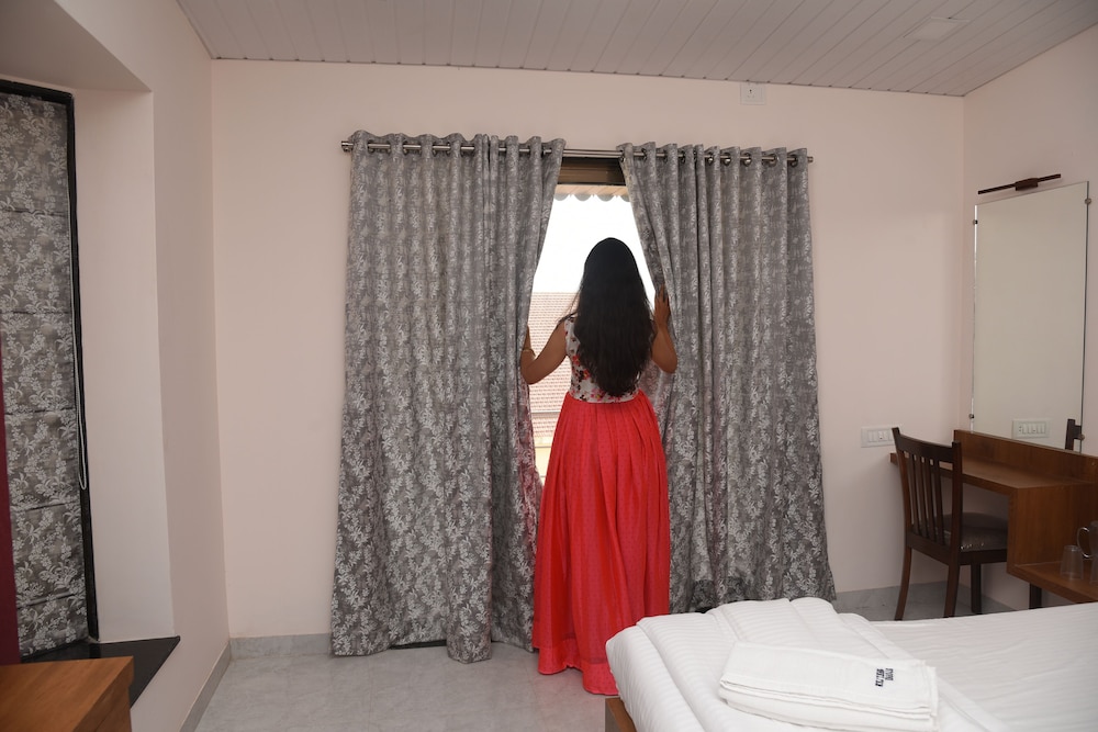 Superior Double or Twin Room, 1 Bedroom, Non Smoking, Mountain View