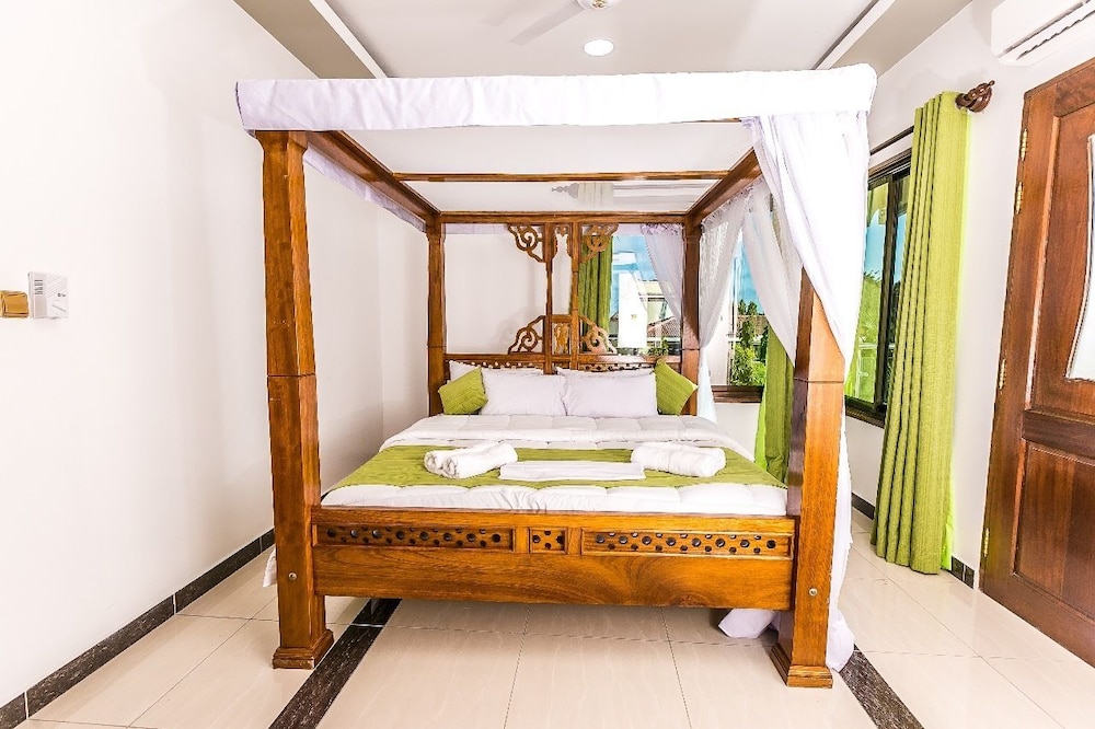 Classic Apartment, 2 Bedrooms, Non Smoking, Courtyard View