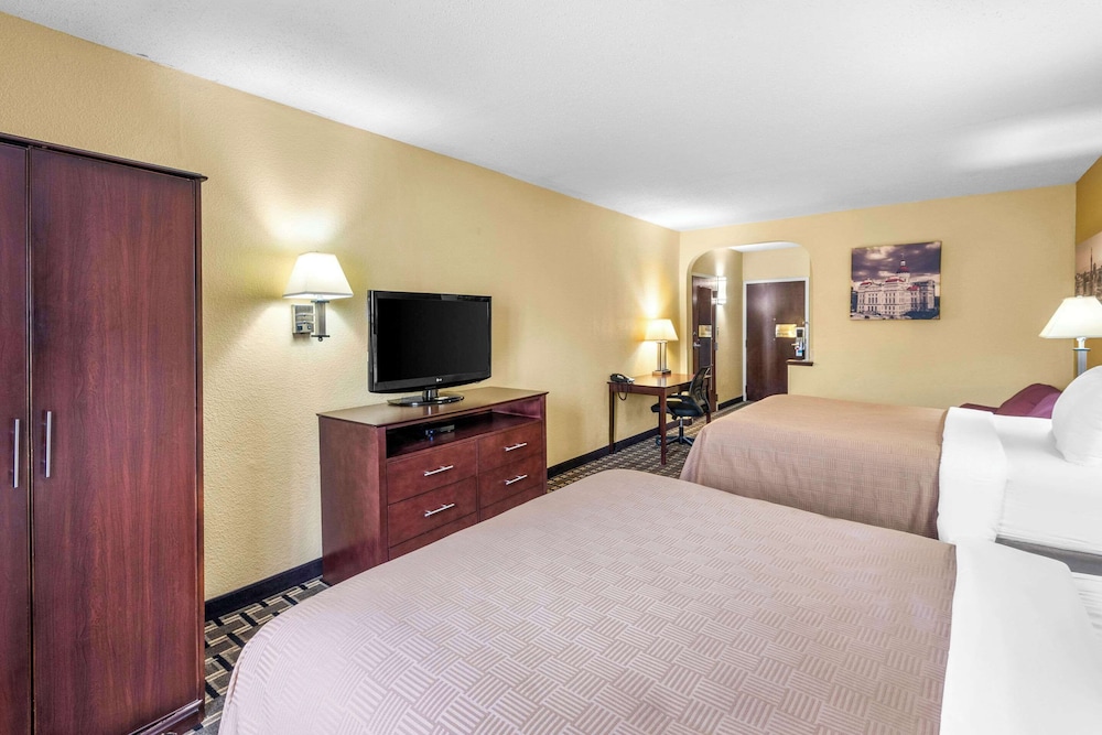 Clarion Inn & Suites Indianapolis Northwest, 사진 2