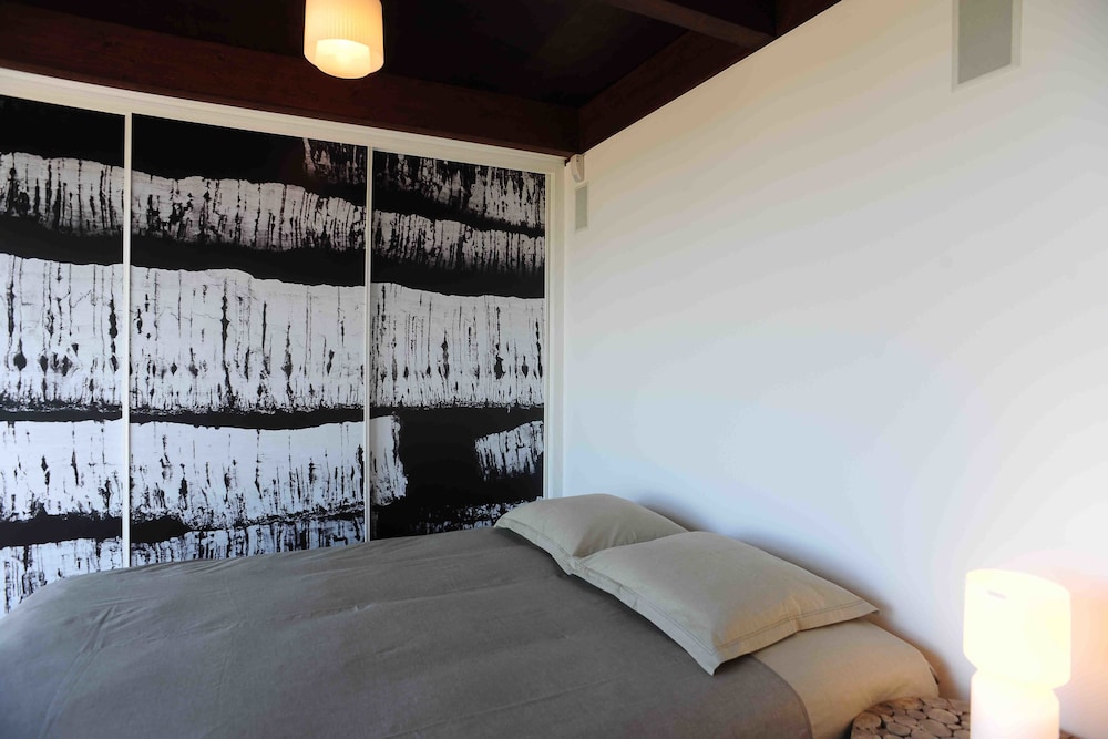 Suite, Terrace, Mountain View photo 3