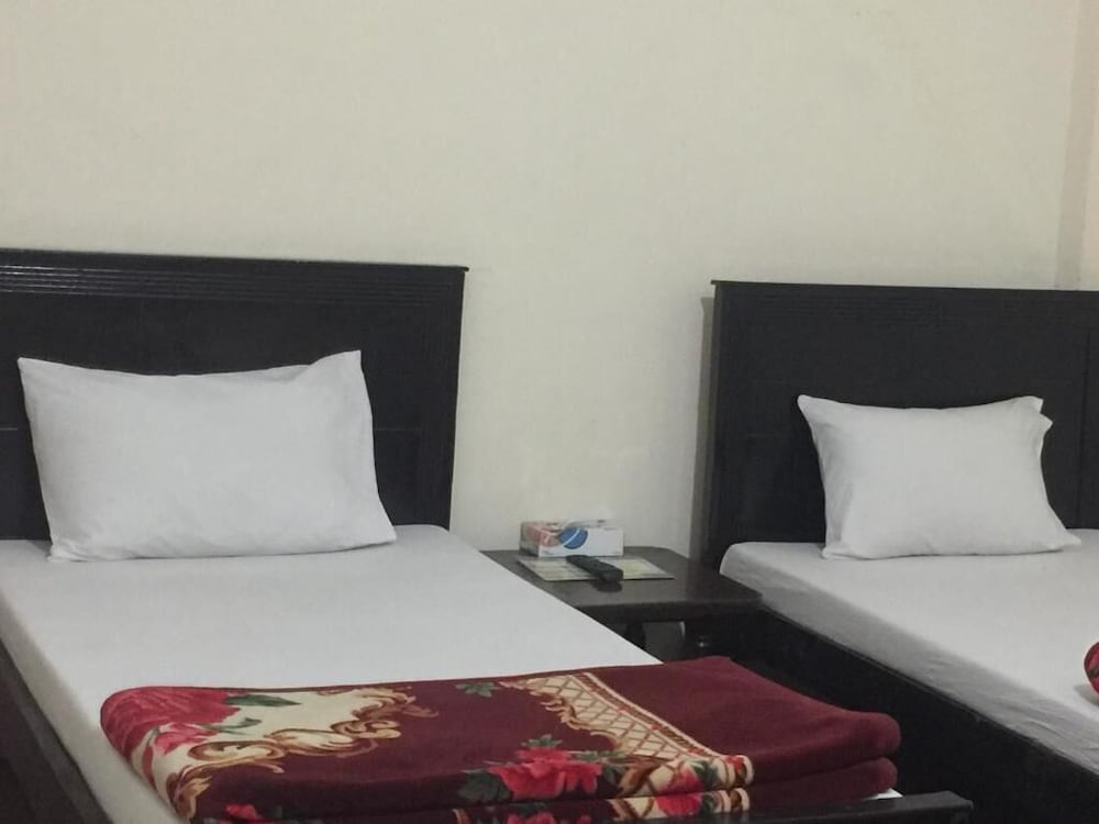 Standard Double or Twin Room - Photo 3
