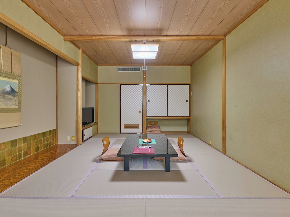 Standard Japanese Room up to 2-5 guests (Non-Smoking) - Photo 24