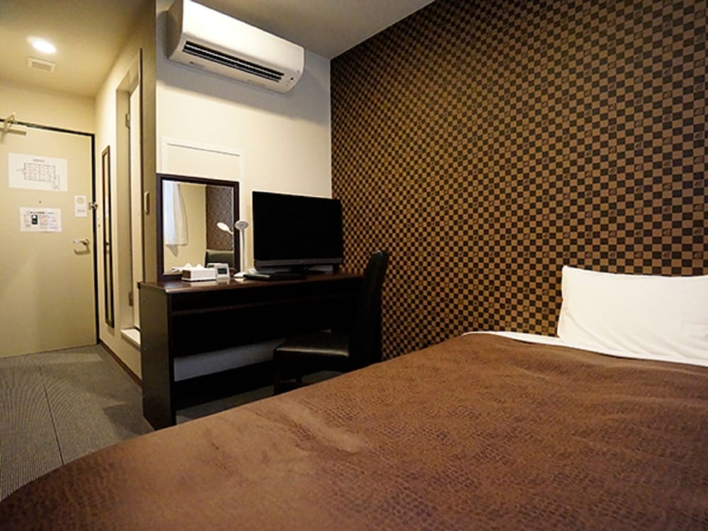 Economy Double Room, Smoking (Deluxe type) photo 2