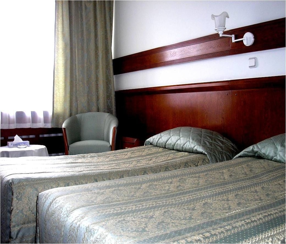 Business Twin Room photo 1