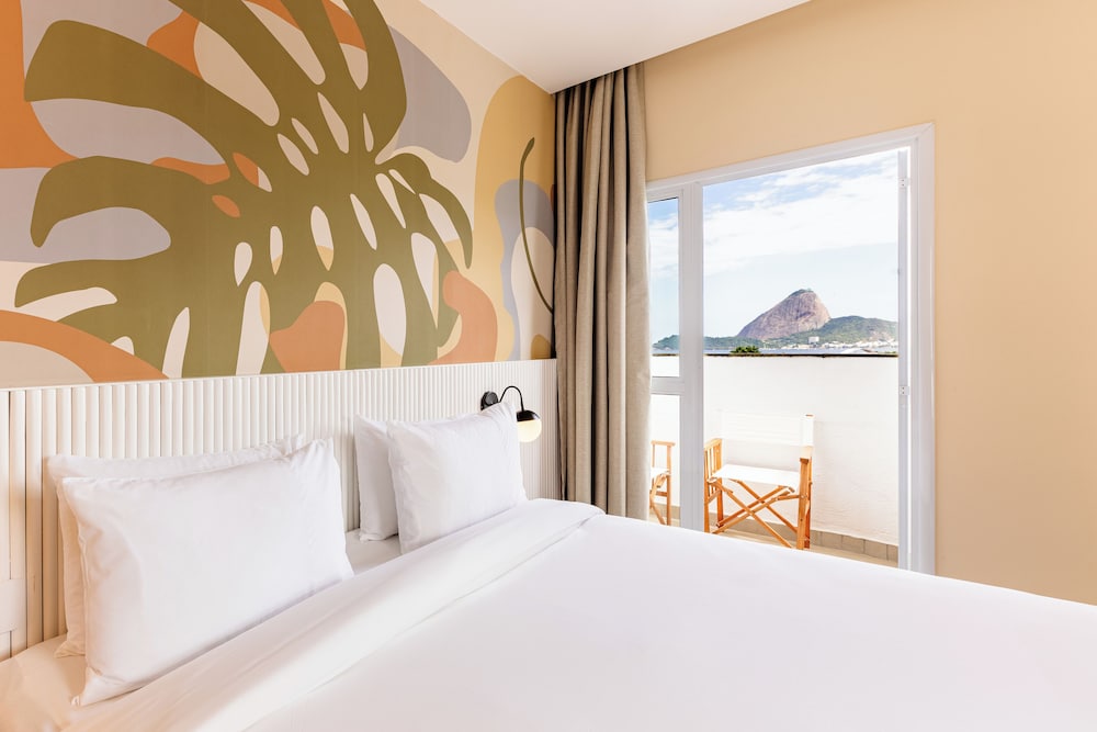 Deluxe Room, Balcony
