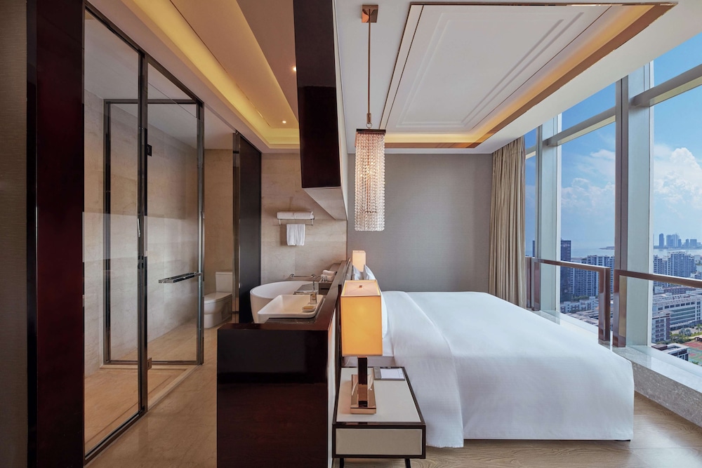 King One Bedroom Apartment
