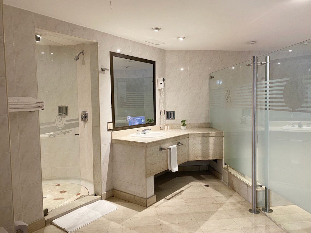Deluxe Studio Suite - Photo 7