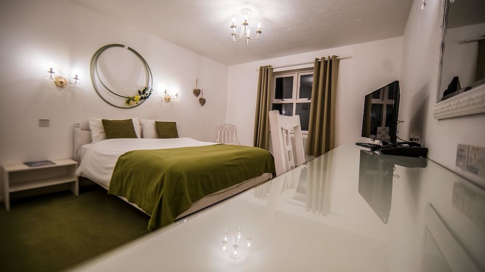 Classic Room - Photo 7