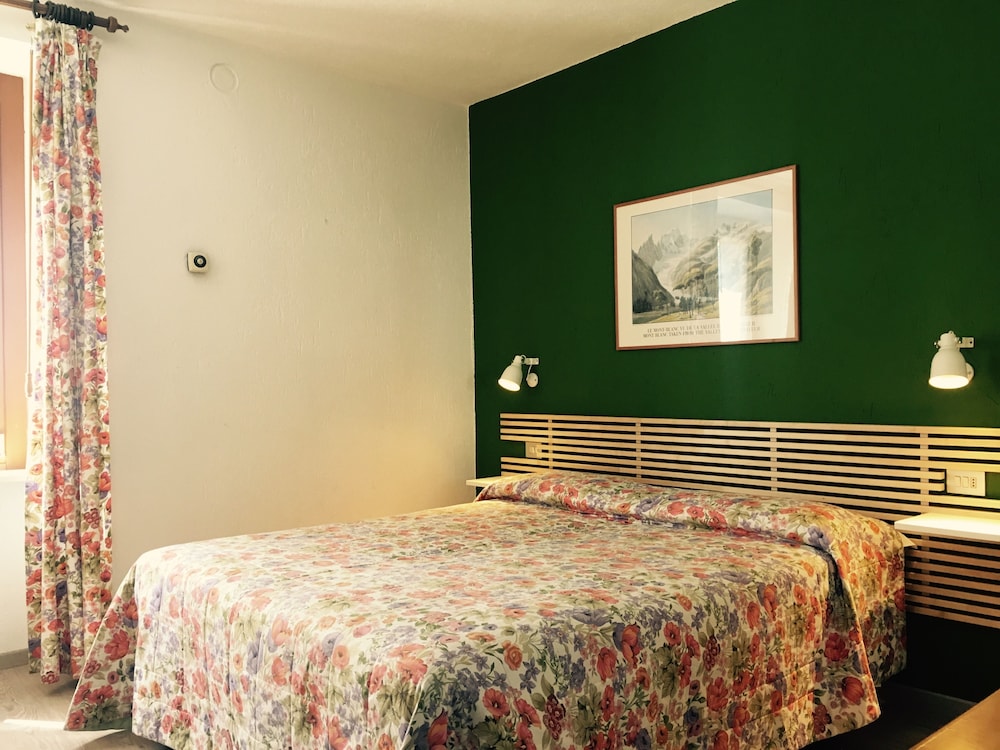 Economy Double or Twin Room
