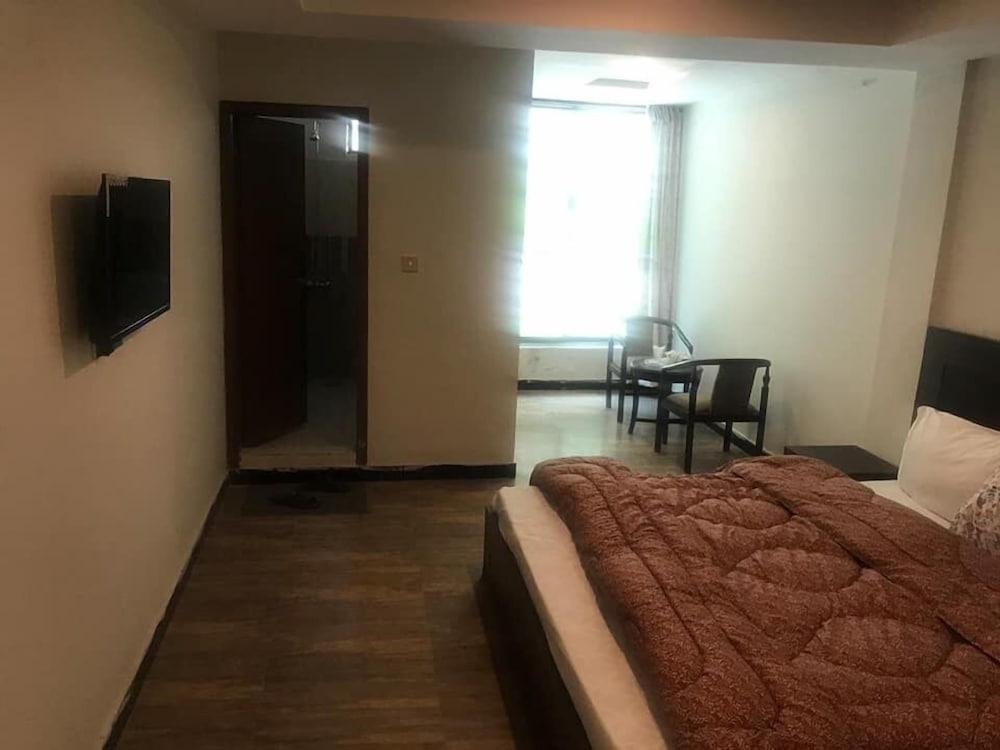 Deluxe Apartment photo 3