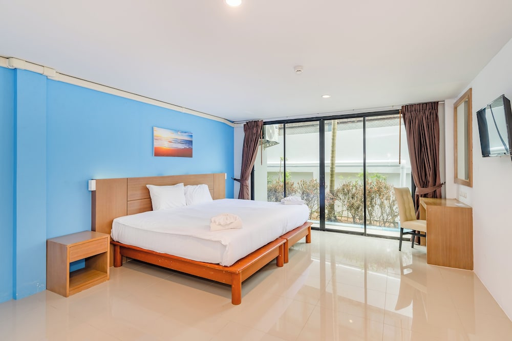 Standard Double or Twin Room, City View