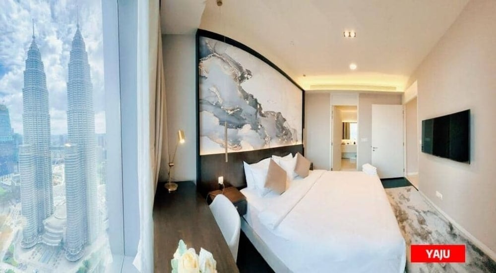 Premium Three Bedroom with KLCC View