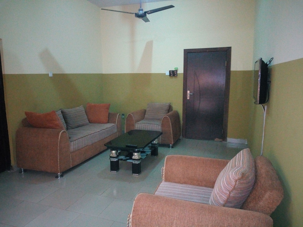 Royal Suite photo 2