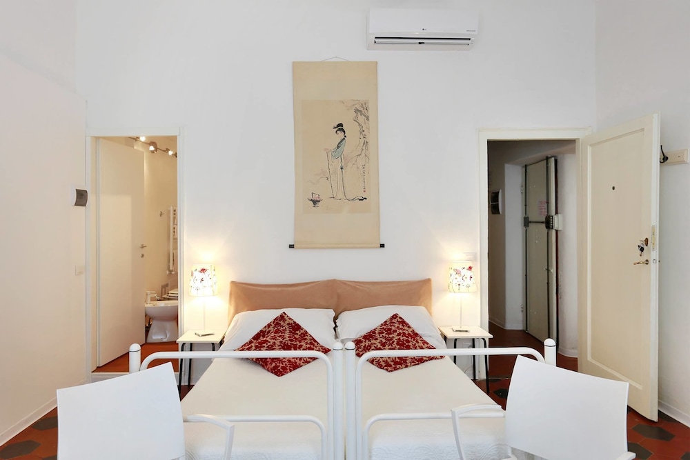 Classic Double Room, Ensuite photo 1