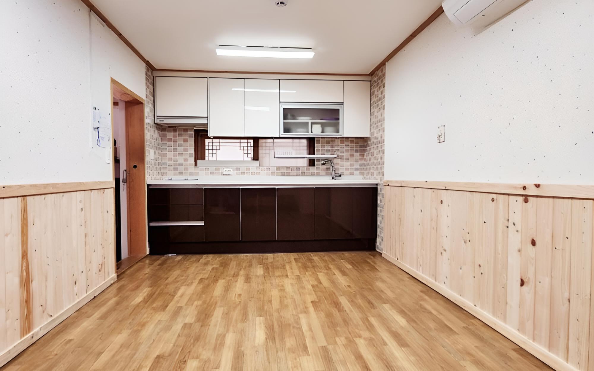 Room (Main Building (Unshared House with In) - Photo 1