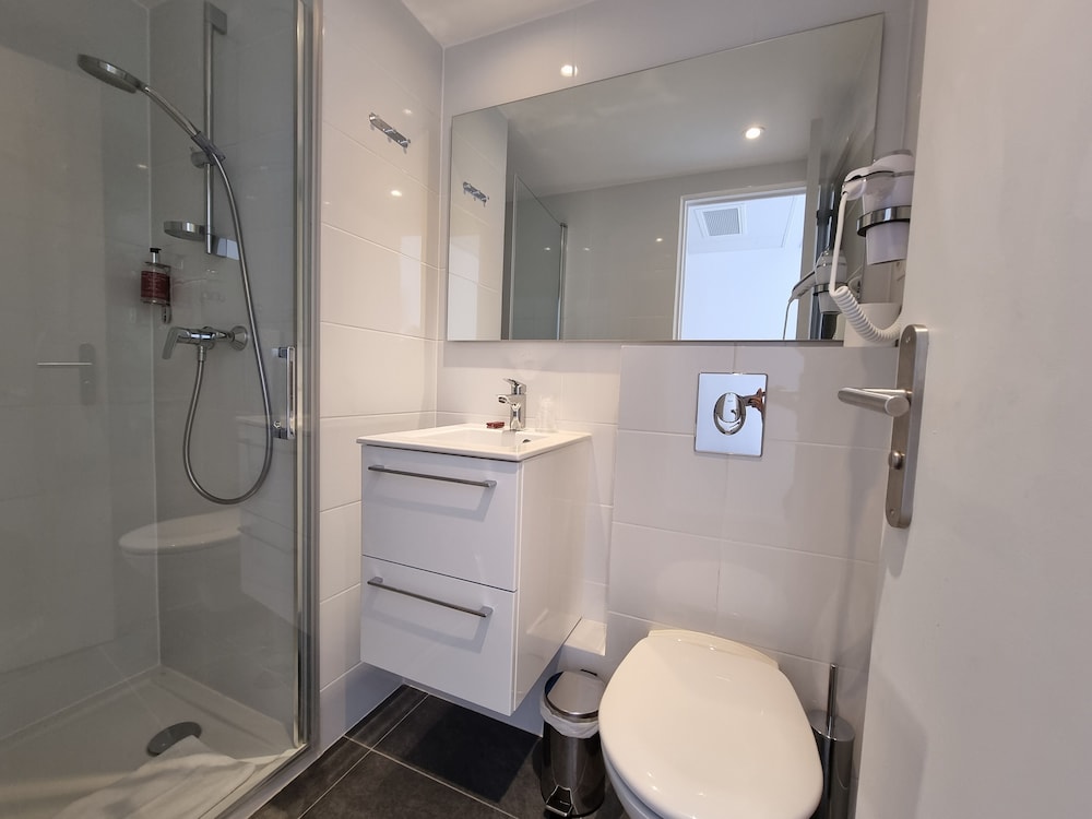 Double Room - Photo 3