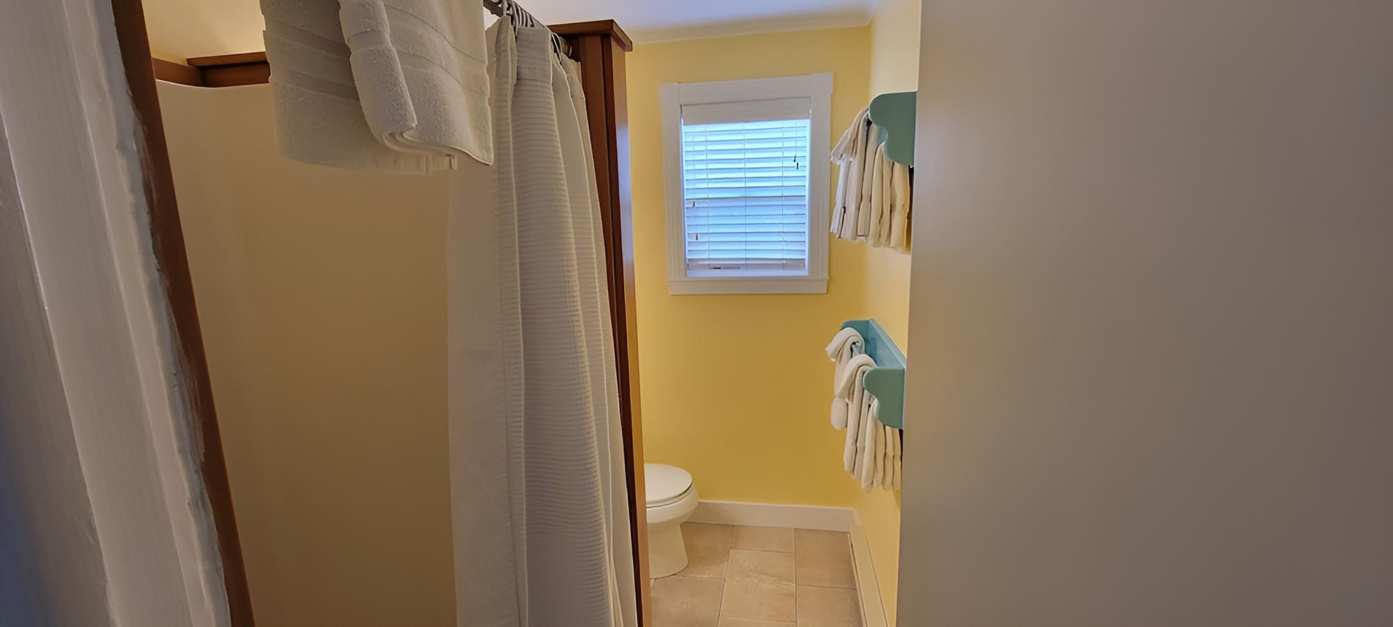 Lighthouse Suite – Ocean Front View photo 2
