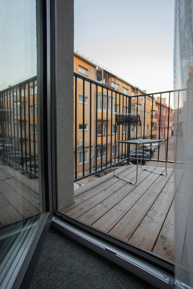 Design Room - Photo 16