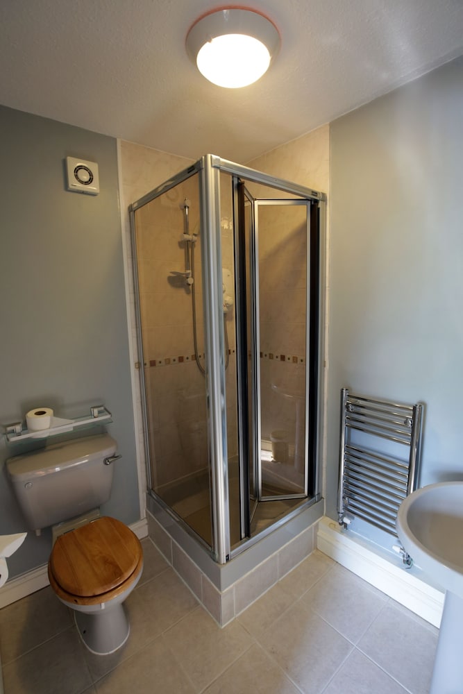 Standard Double Room, Ensuite photo 2