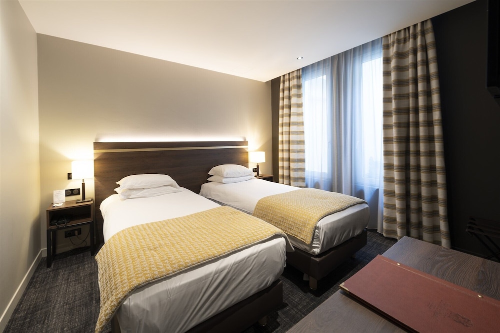 Standard Twin Room photo 3