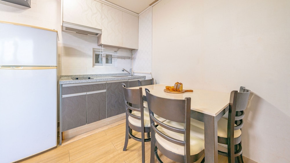Basic Room, 1 Bedroom (Piccaso) - Photo 6