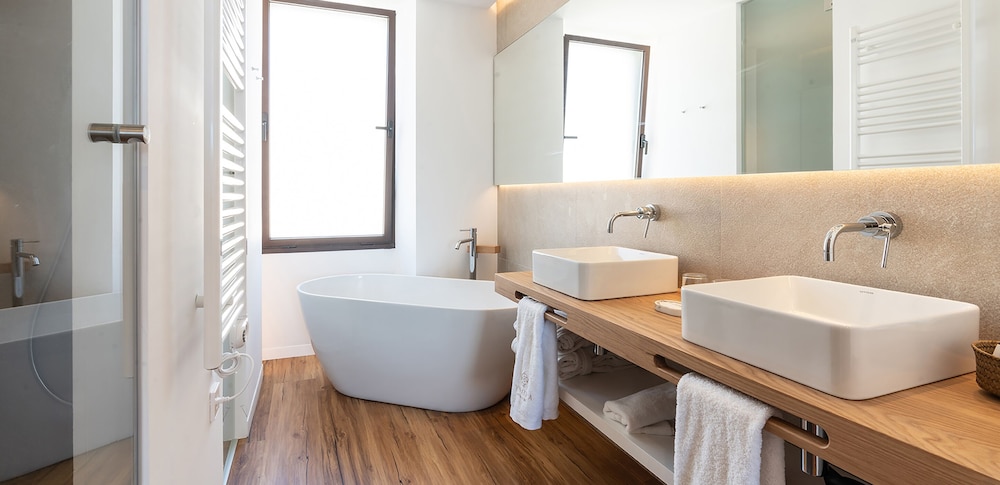 Suite, Terrace (Jacuzzi) photo 3