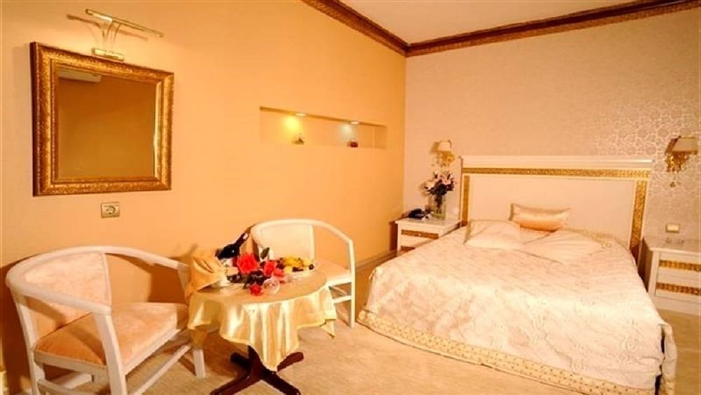 Standard Double Room photo 3