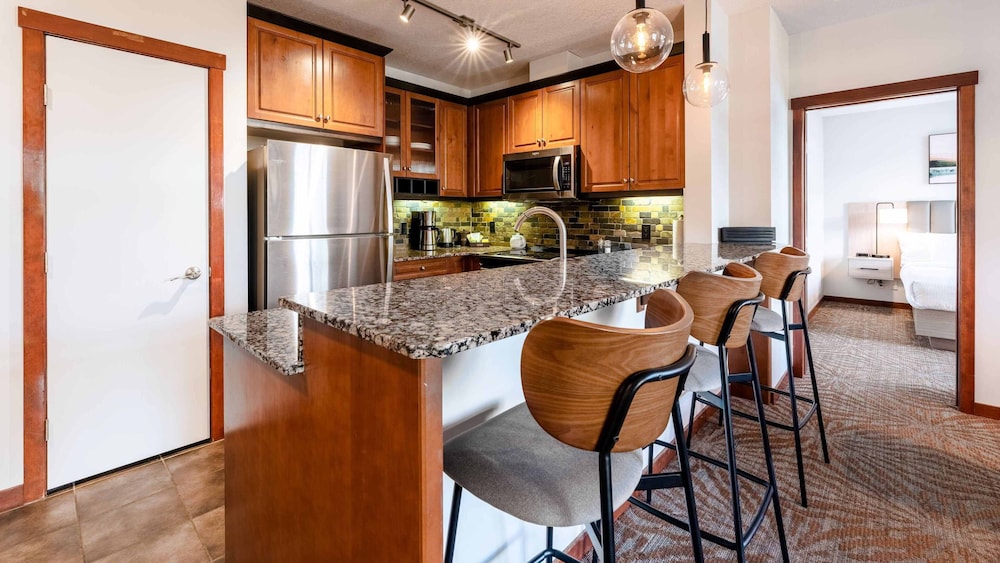 Premium Suite, 1 Bedroom, Mountain View photo 3