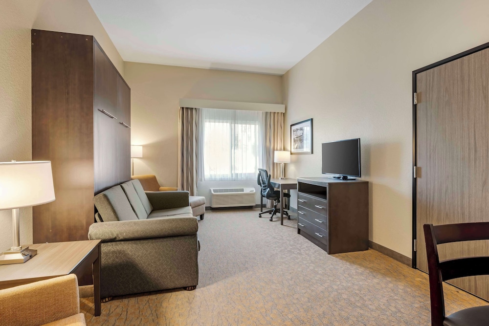Suite, 2 Queen Beds, Non Smoking, Kitchen - Photo 7