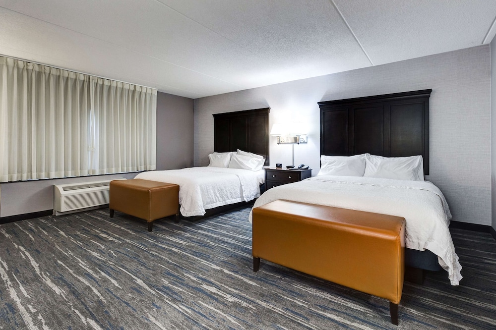 Room, 2 Queen Beds, Accessible, Non Smoking photo 1