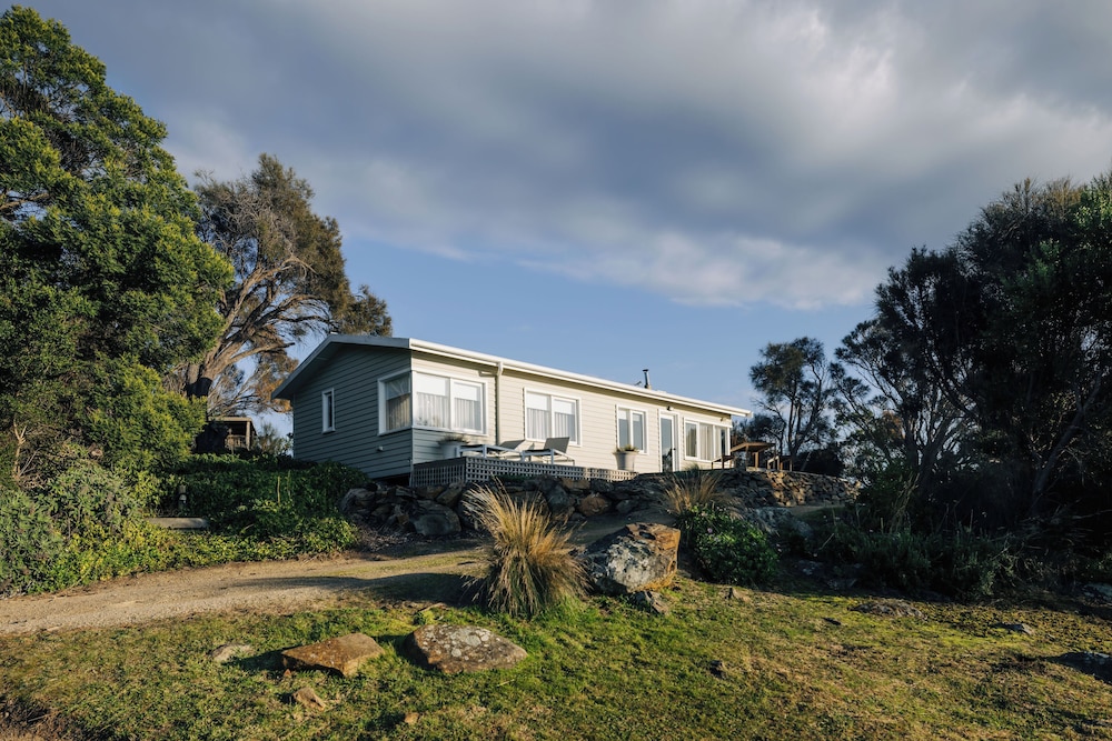 Seaview Cottage photo 2