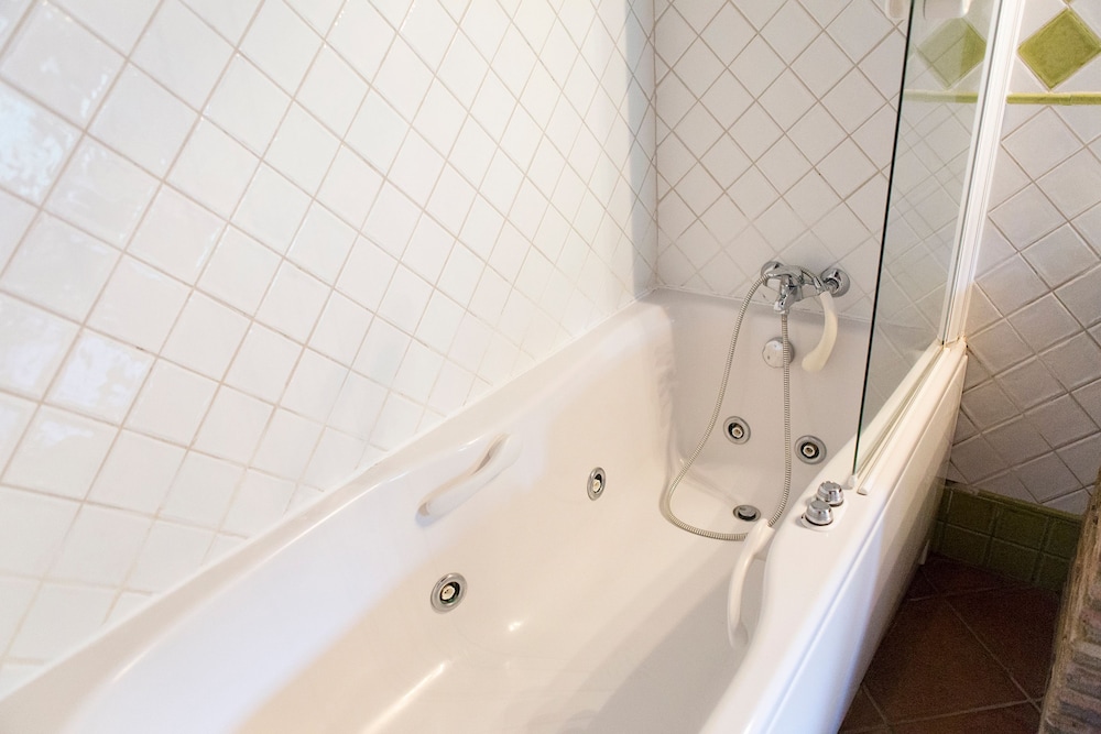 Double or Twin Room, Jetted Tub photo 2