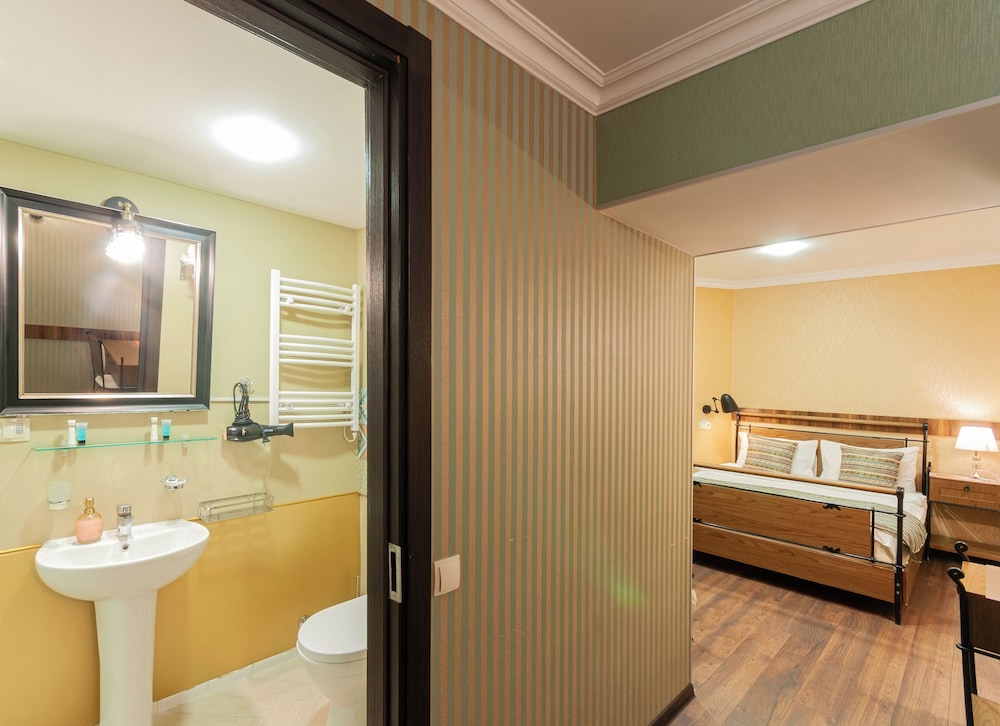Single Room photo 2