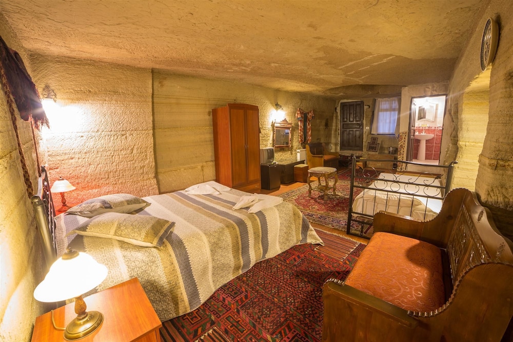 Cave Double Room photo 2