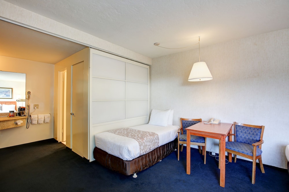 Family Triple Room photo 3