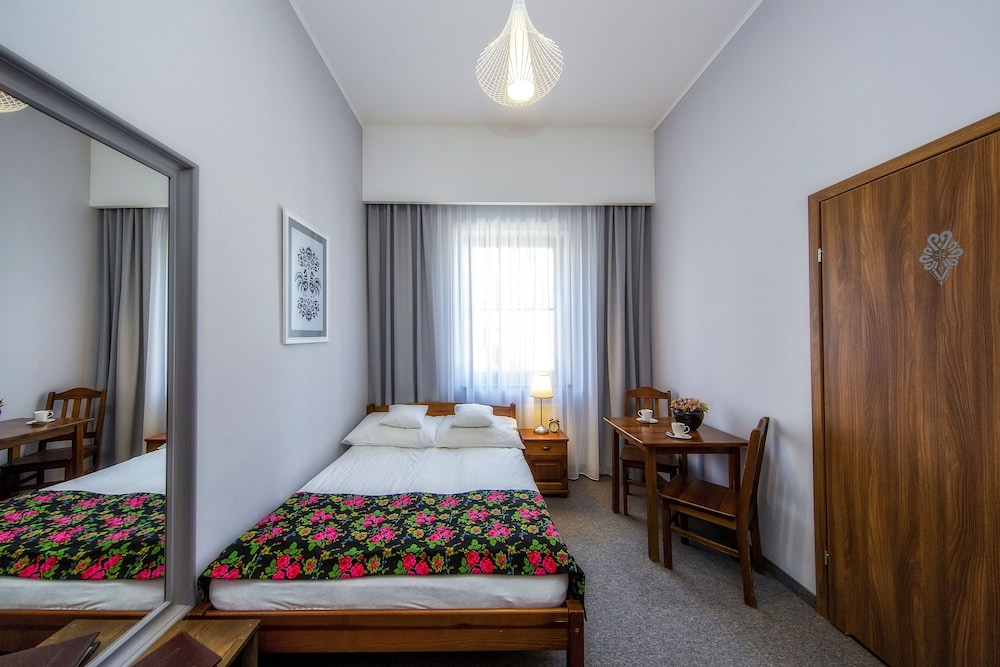 Economy Room photo 2