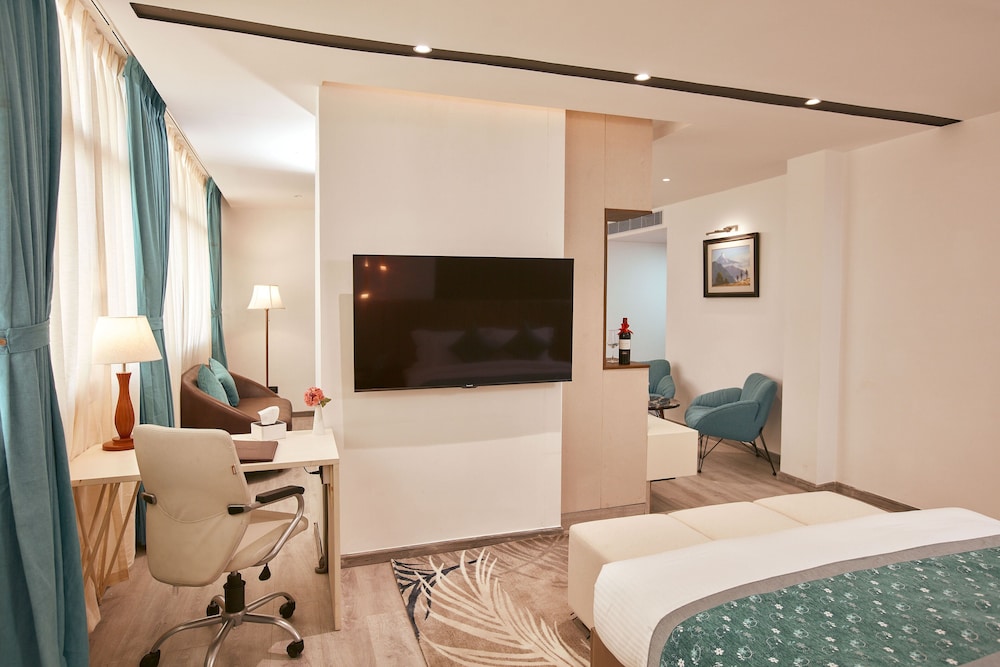 Executive Suite
