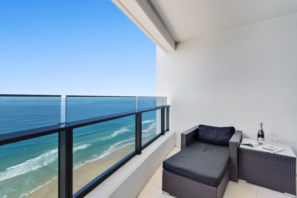 Luxury Spa Apartment, 3 Bedrooms, 2 Bathrooms, Ocean View photo 3
