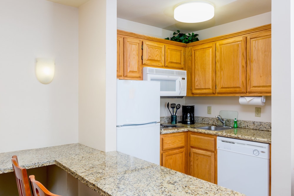 Suite, 2 Bedrooms, Kitchen photo 1