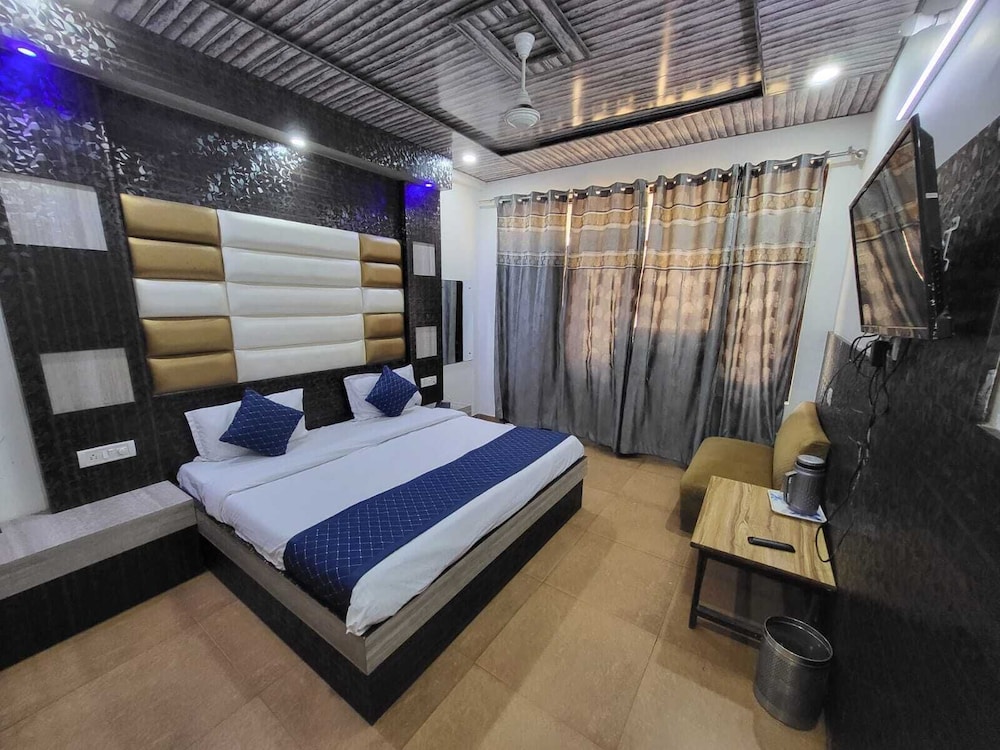 Deluxe Double Room photo 2