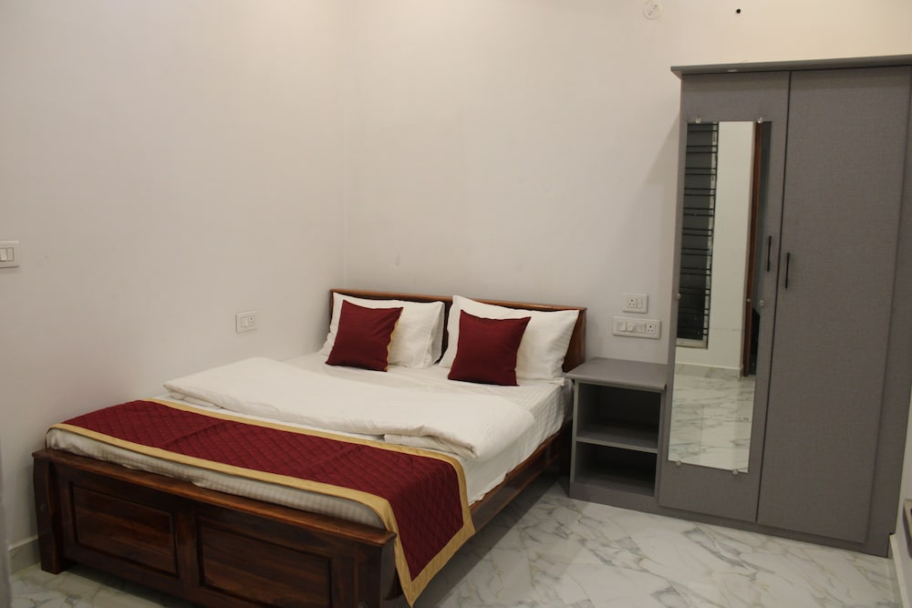 Basic Single Room, Hill View