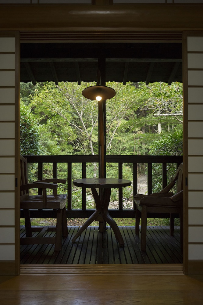 Japanese Style Room, Shared Bathroom - Annex - Photo 7