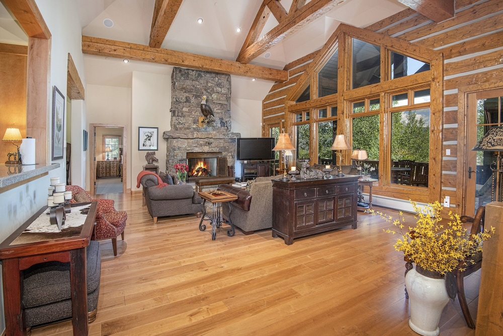 House, 5 Bedrooms
