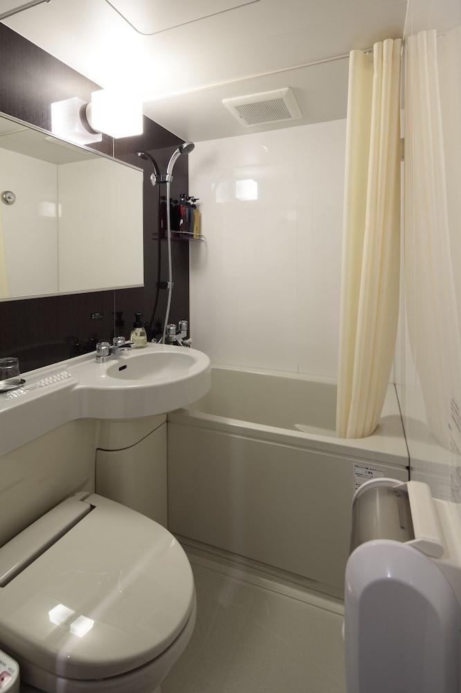 Moderate Double Room, Smoking - Photo 4