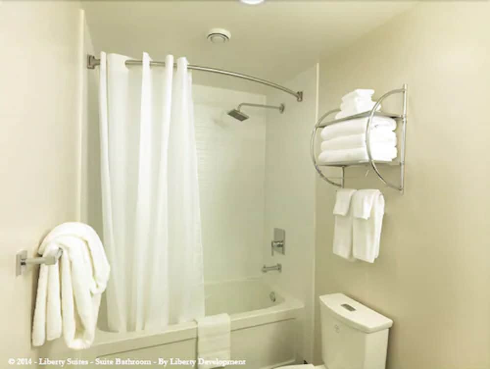 Luxury Suite, 2 Bedrooms, City View photo 3